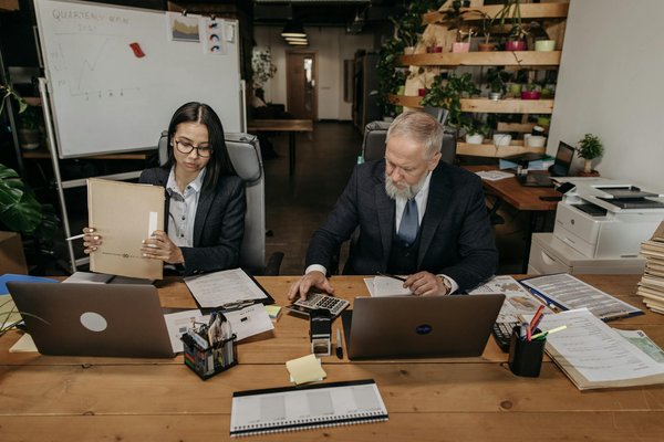 Comment la Formation d'Équipes Innovantes Propulse la Créativité et l'Innovation